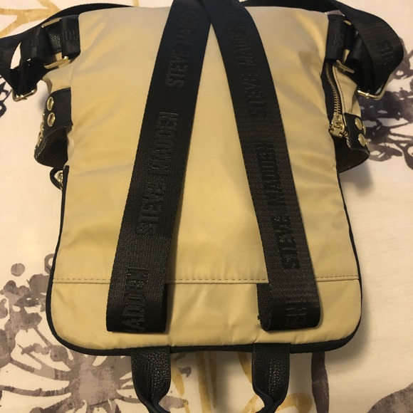 Steve Madden Gold Backpack - Picture 3 of 5